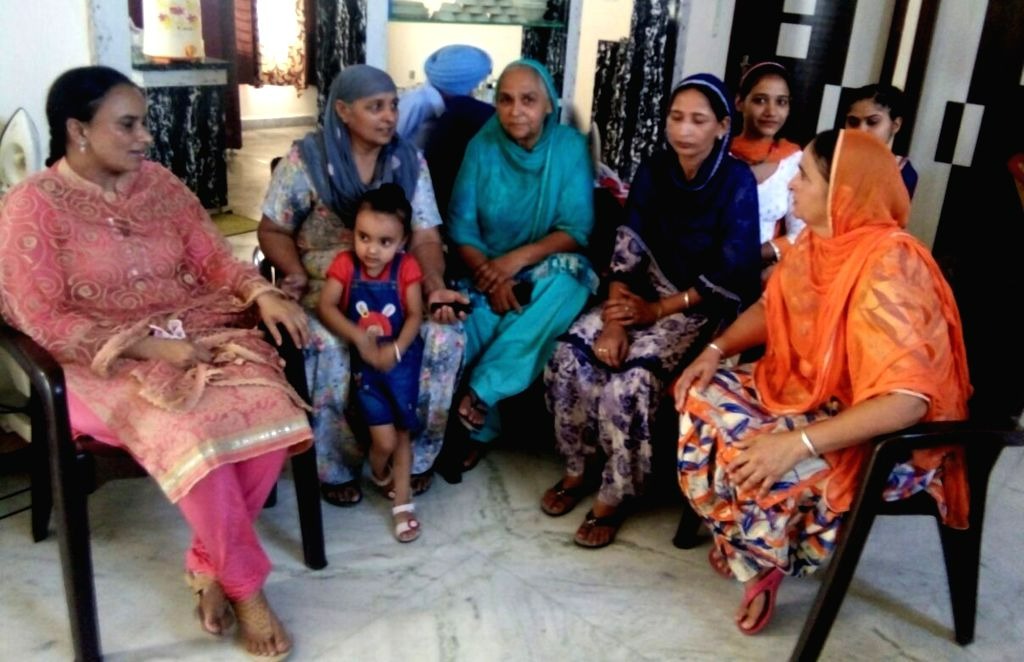 Harmanpreet Kaur with family 
