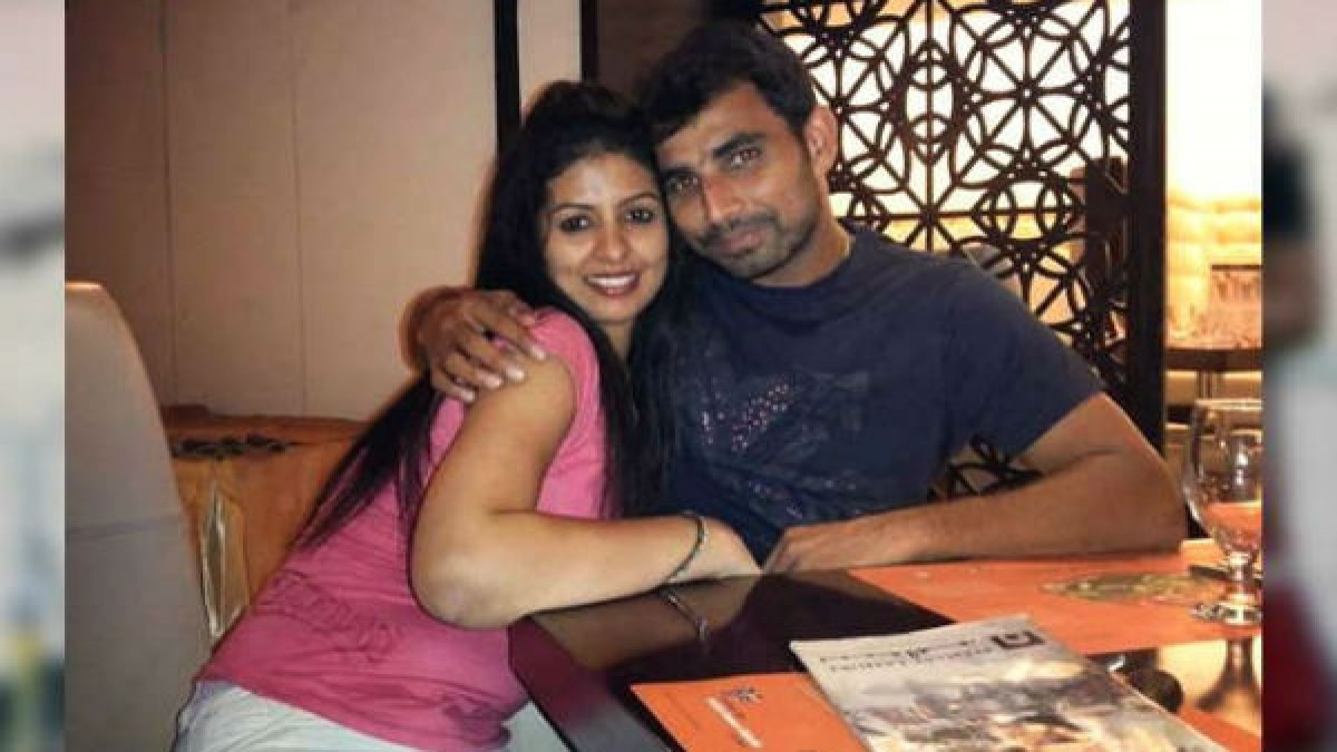 Mohammed Shami with wife 