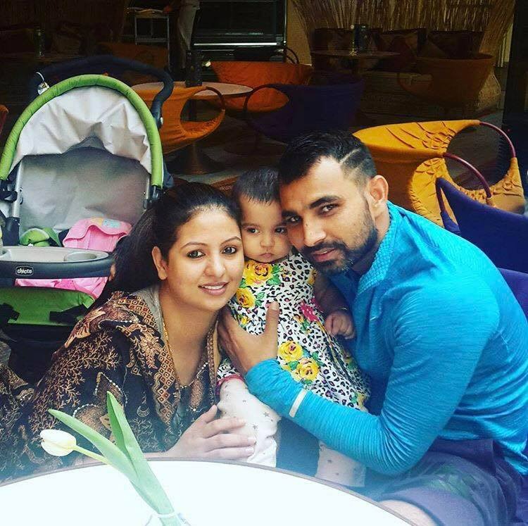 Mohammed Shami with wife 